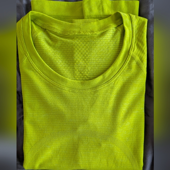 Swiftly Tech Long Sleeve 2.0 *Race Length, Size 4, Lichen Lime - Picture 7 of 7